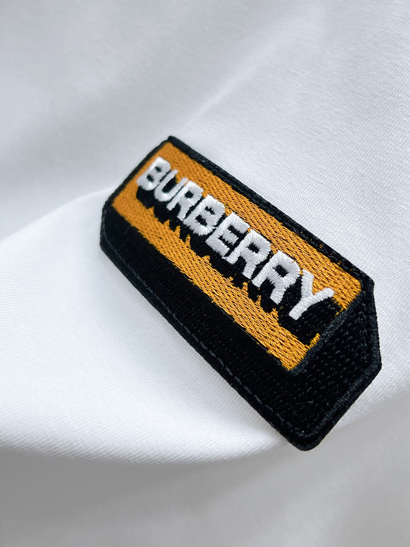 Burberry  T恤服装,burberry 6