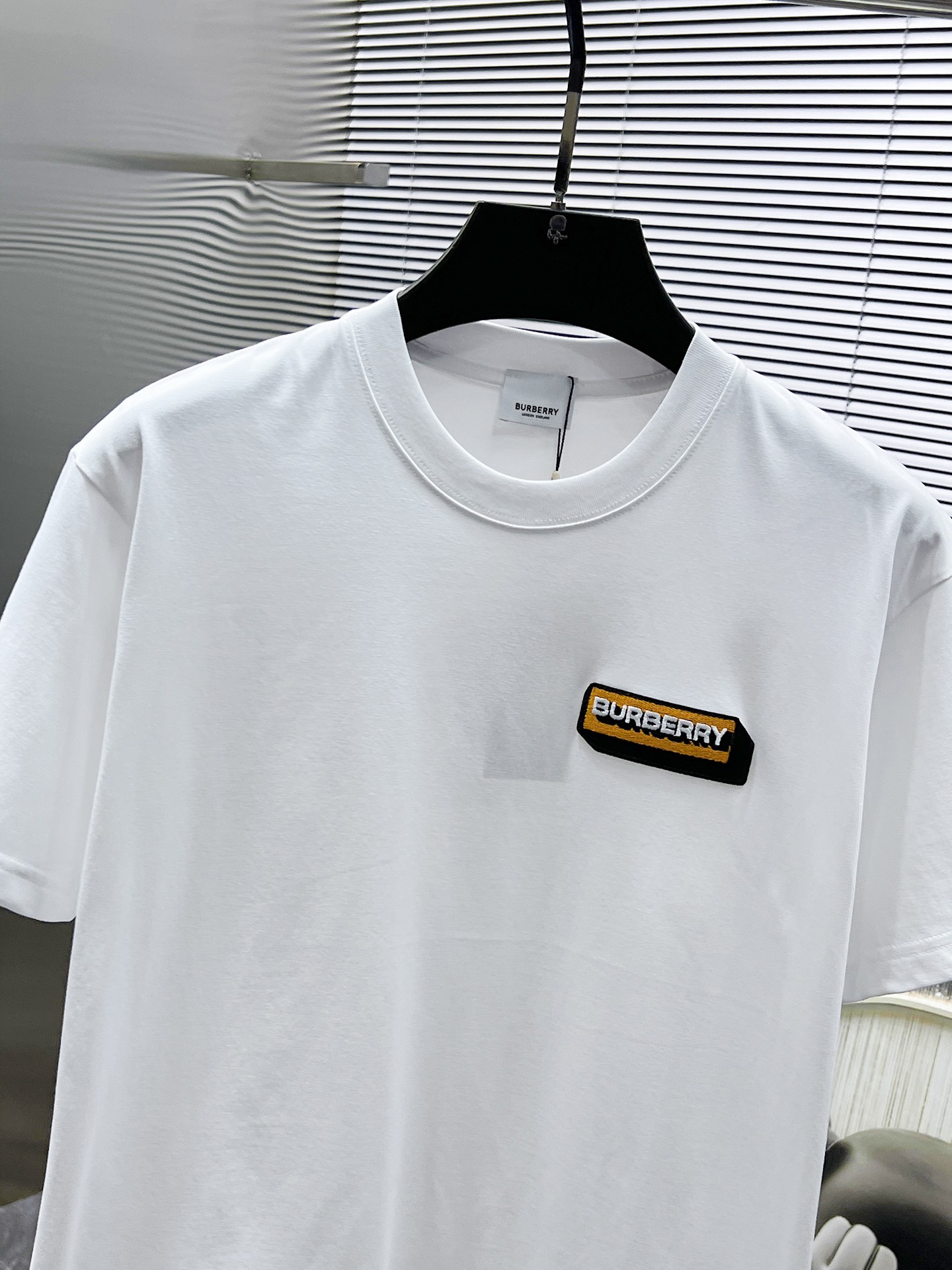 Burberry  T恤服装,burberry 4