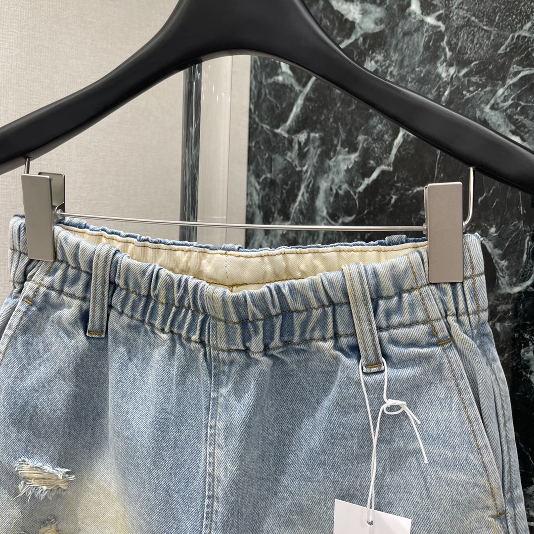 “High-End Women’s Clothing: Summer New Broken Jeans with High Waist Design” - 图片 3