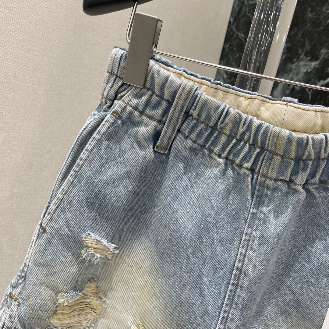“High-End Women’s Clothing: Summer New Broken Jeans with High Waist Design” - 图片 4