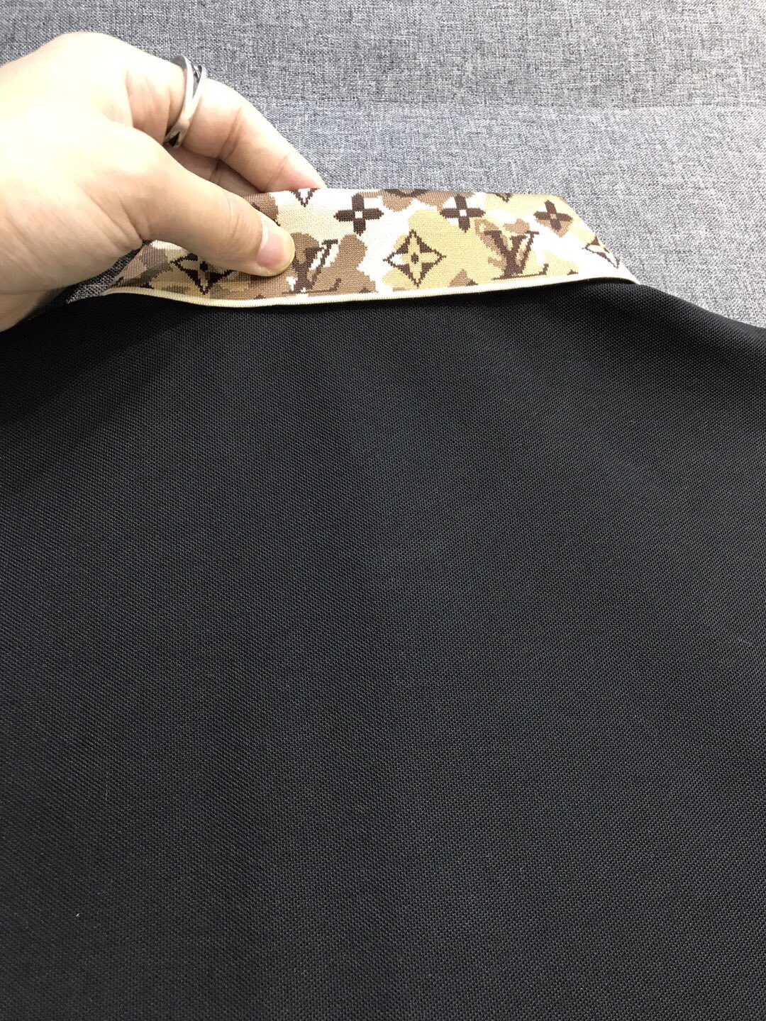【新品】V登家族男士珠地网眼棉翻领马球POLO衫,香港洋行渠道货,重磅高端臻品,高奢品鉴白金级单品,2