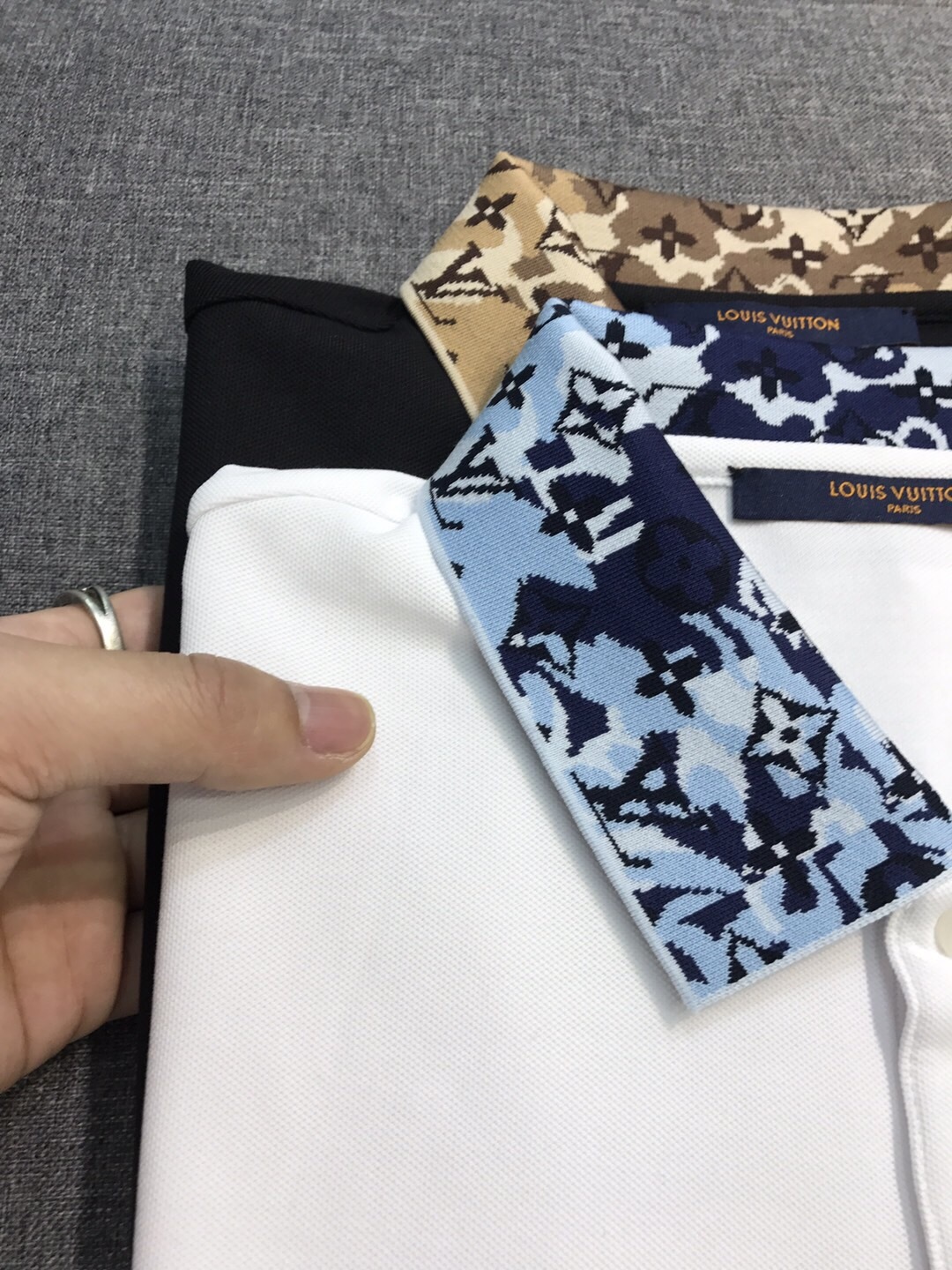 【新品】V登家族男士珠地网眼棉翻领马球POLO衫,香港洋行渠道货,重磅高端臻品,高奢品鉴白金级单品,2
