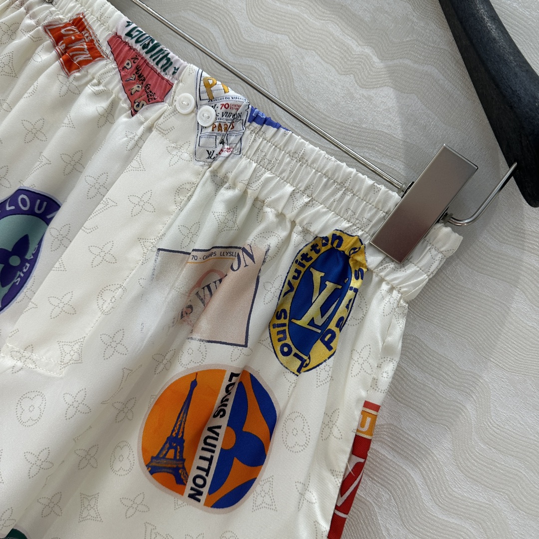 独家首发❤️原单品质💕lou神仙颜值的彩虹假日🌈系列经典MONOGRAM暗纹logo定位海报徽章印花印花