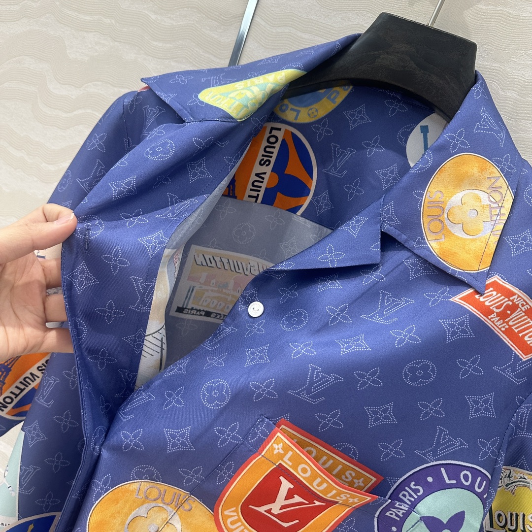 独家首发❤️原单品质💕lou神仙颜值的彩虹假日🌈系列经典MONOGRAM暗纹logo定位海报徽章印花印花