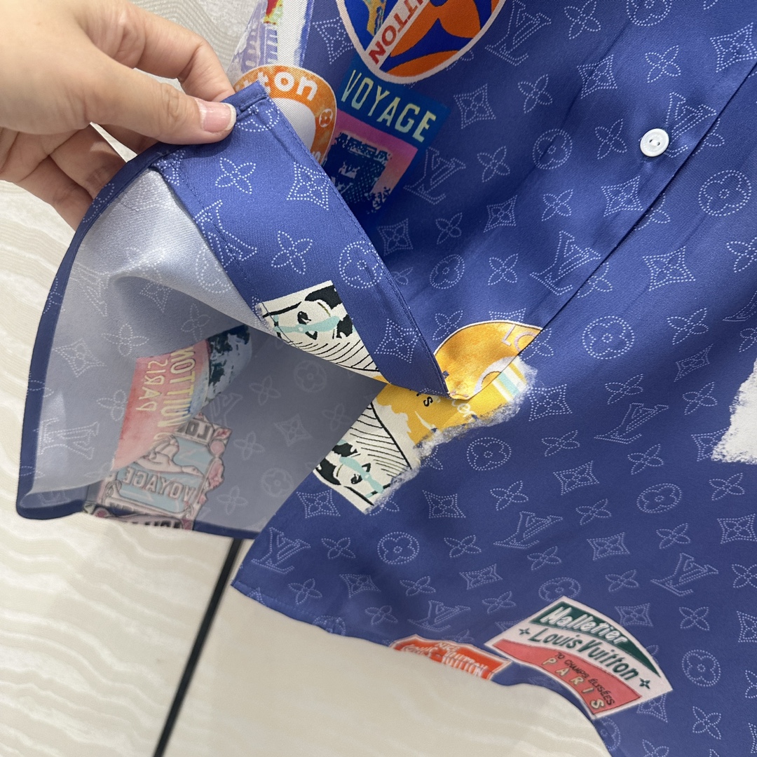 独家首发❤️原单品质💕lou神仙颜值的彩虹假日🌈系列经典MONOGRAM暗纹logo定位海报徽章印花印花
