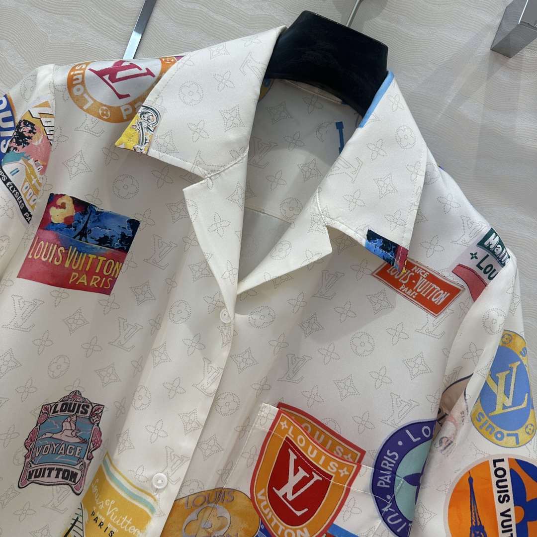 独家首发❤️原单品质💕lou神仙颜值的彩虹假日🌈系列经典MONOGRAM暗纹logo定位海报徽章印花印花