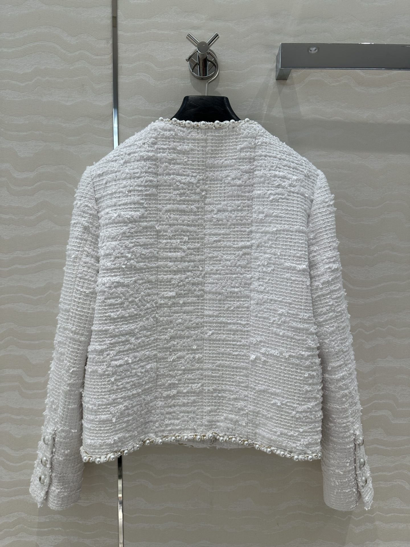 独家首发❤️高端原单品质❤️100%真丝里布！
白月光coco女孩高级珍珠外套！本季最佳必入绝绝子！定制