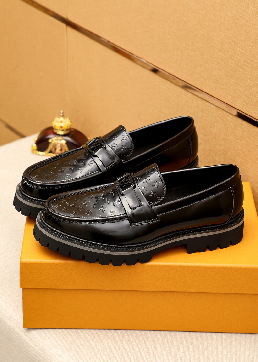 Louis Vuitton Men's Leather Loafers with Embossed Detailing - Available in 4 Colors 4 i1744683901 8418 2