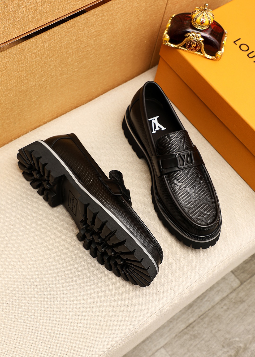 Louis Vuitton Men's Leather Loafers with Embossed Detailing-Sizes 38-44 3 i1744689046 6359 1