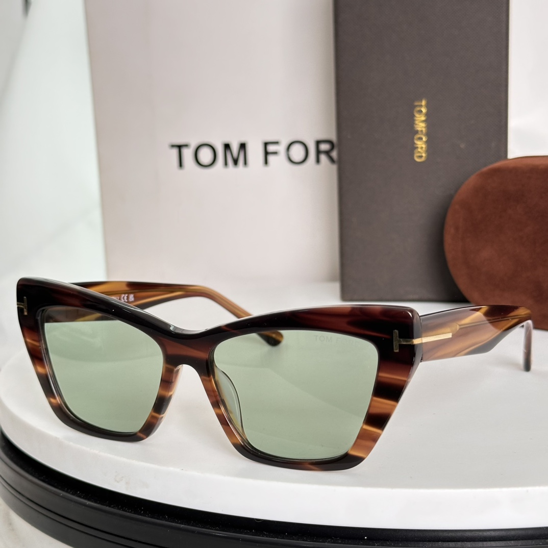  ‼️TOM FOR*官网原版一比一
汤姆福*ModelFT6026潮流时尚界的领军大牌牌，受很多时髦达