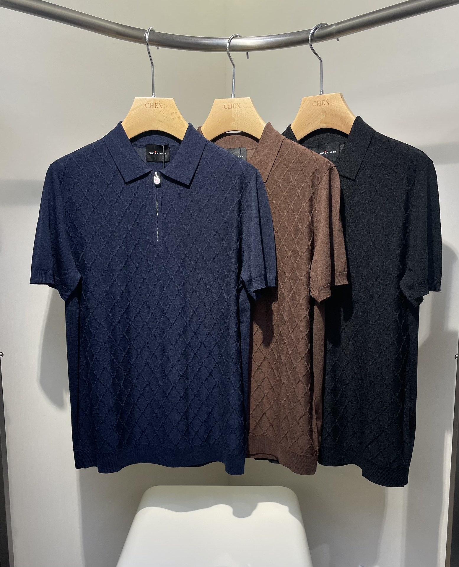 NO:474861,KTN*2025New New·Knitted Short Sleeve Color Black Coffee Blue Size Number 48-56, T-shirt,alexander wang19860909KTN*2025New New·针织短袖 颜色 黑 咖 蓝 码数 48-56,,T-shirt,alexander wang,Men's clothing