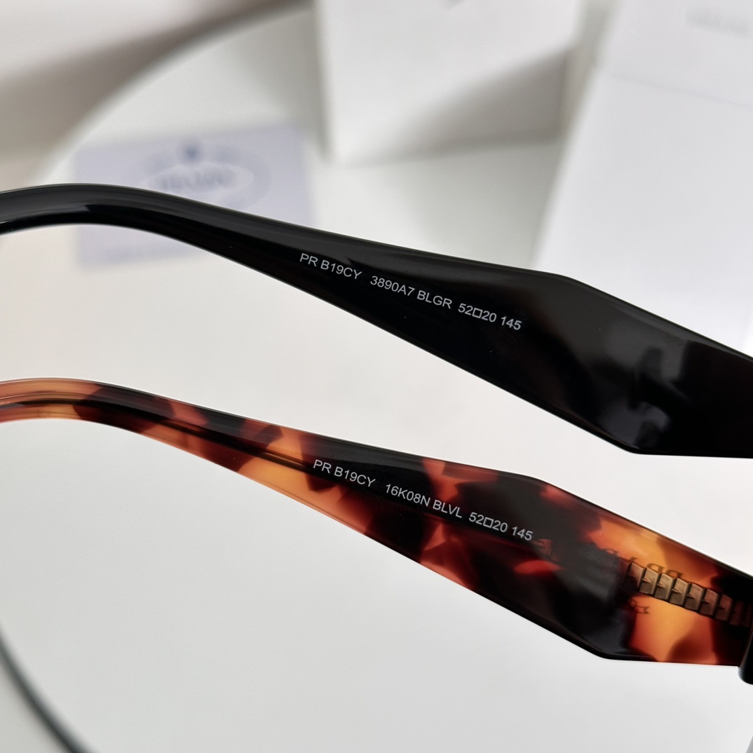  ‼️PRAD*
MOD：PR B19CY
SIZE：52-20-145