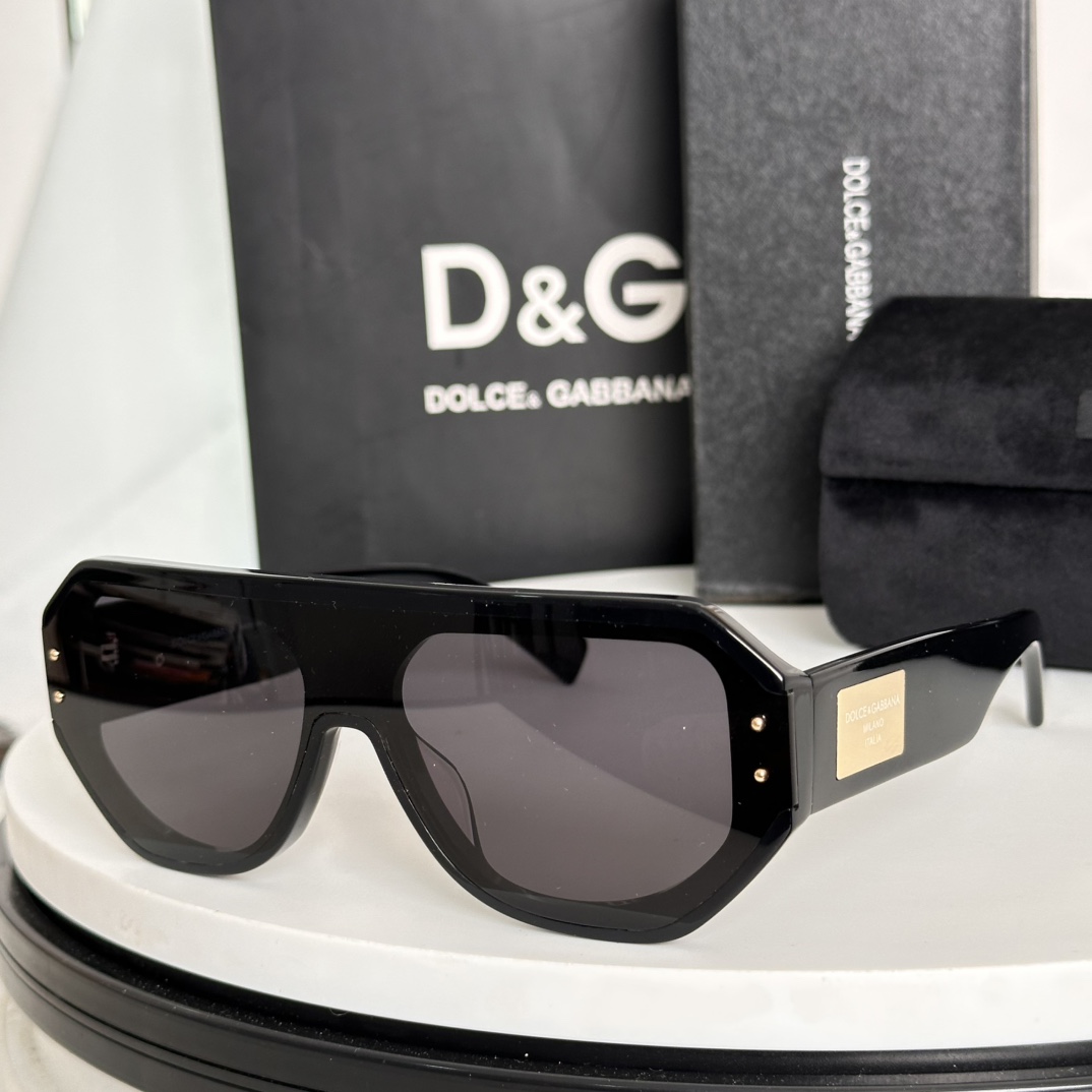  ‼️DOLCE & GABBAN*🌟🌟🌟MODEL：DG4481🌟🌟🌟SIZE：143-145🌟🌟🌟