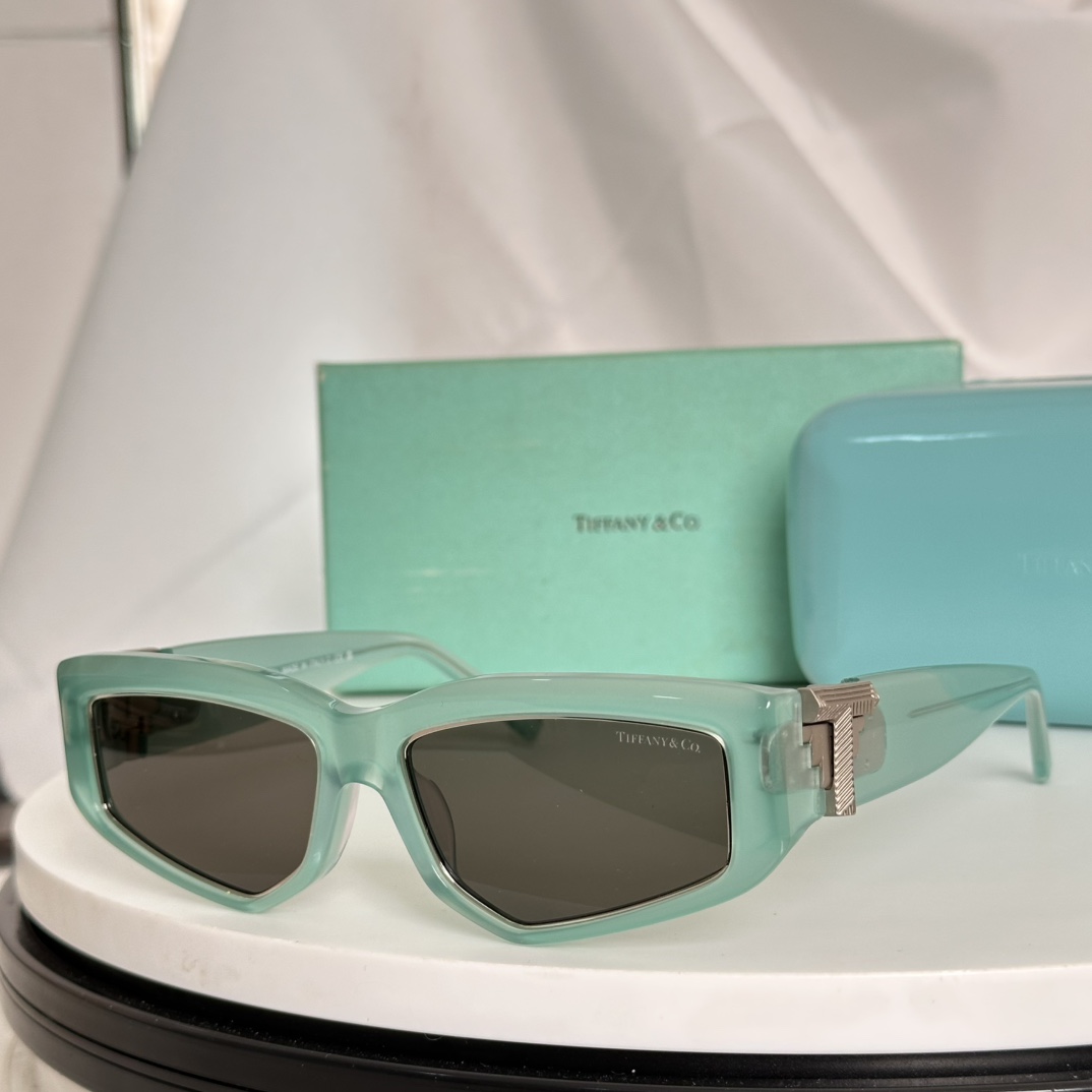  ‼️TIFFANY&Co. 
MODEL：TF4234U  
SIZE：55口16-135