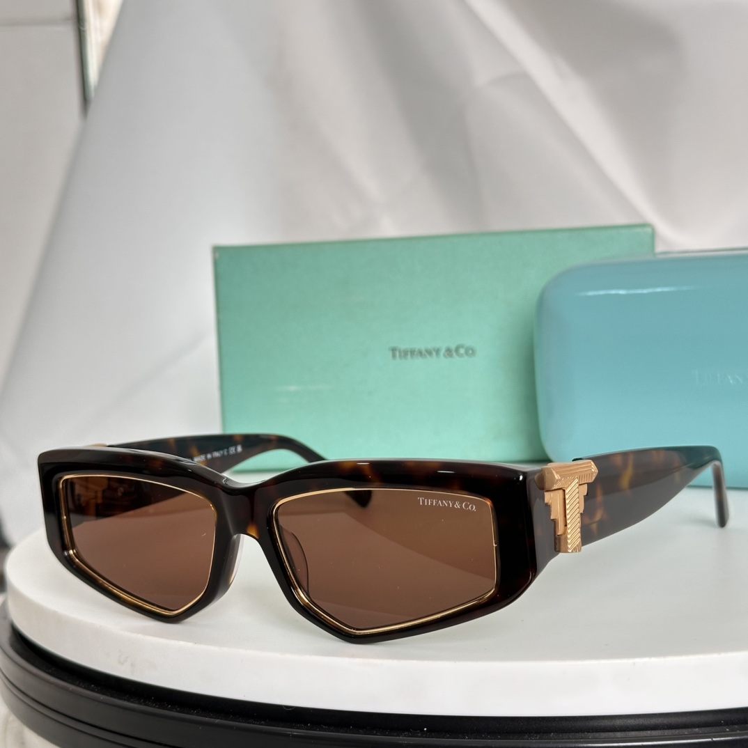  ‼️TIFFANY&Co. 
MODEL：TF4234U  
SIZE：55口16-135