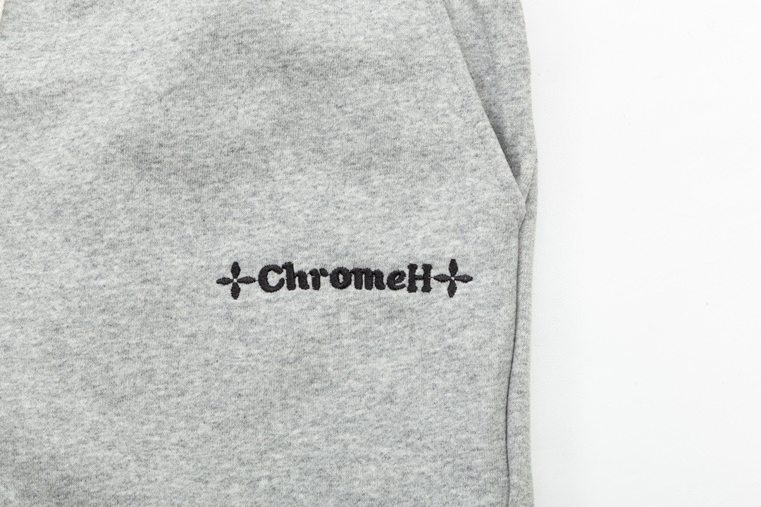 克罗心/Chrome Hearts 夏季新款 刺绣字母皮标十字架短裤 黑色/灰色