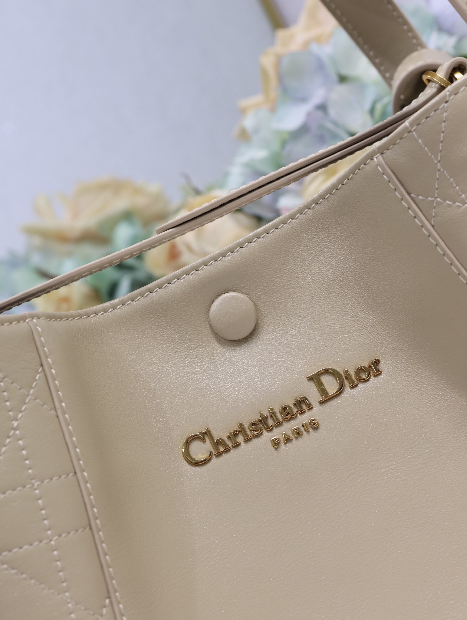 Dior Signature Medium Bucket Bag in Beige Leather with Gold-Tone Hardware 5 i1744797858 6449 3