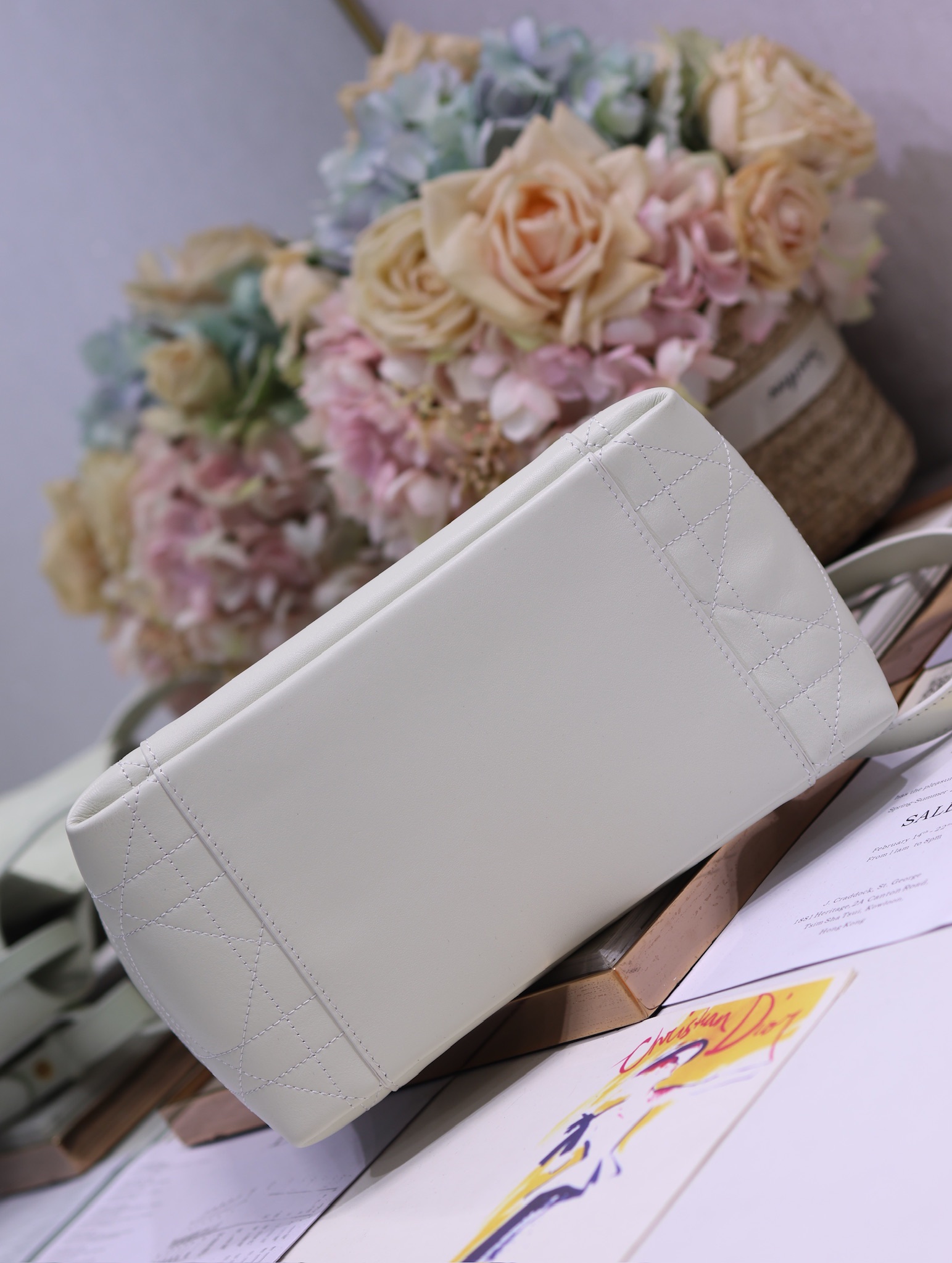 Christian Dior White Leather Signature Bucket Bag with Adjustable Strap 8 i1744798140 1036 6