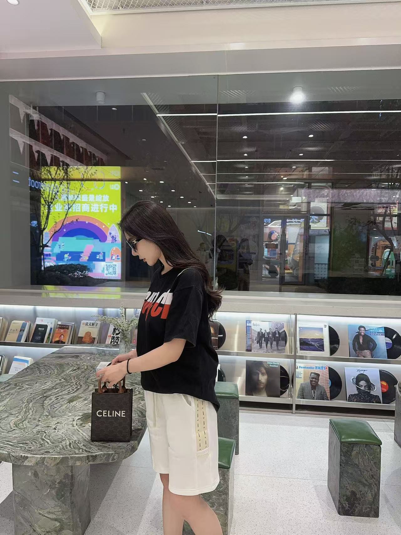  CHANEL/香奈儿 徽标织带短裤 上身效果#