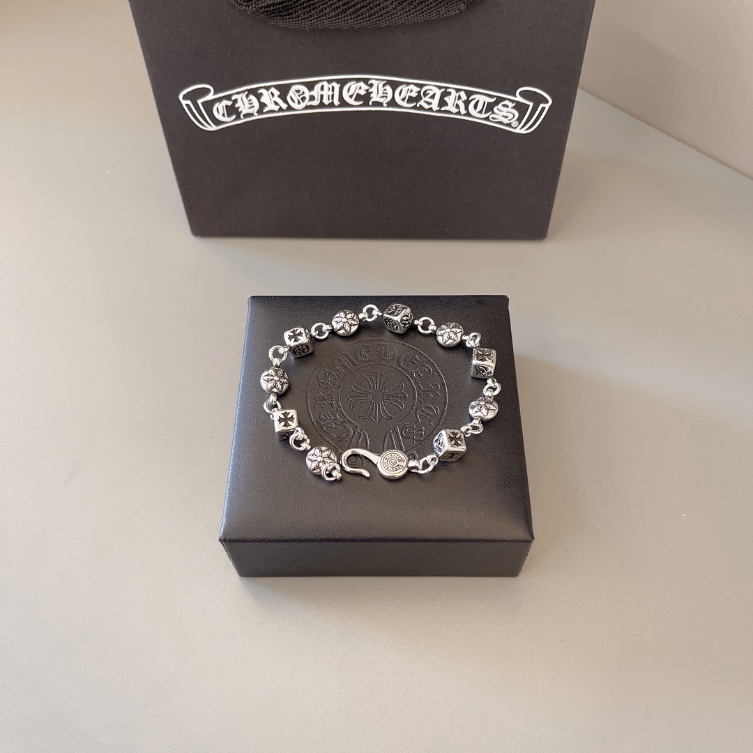 NO:111124,The latest model of Croxin, the counter hit, the manufacturer's direct sales price, the original one-to-one reproduction, Croxin bracelet, jewelry boutique, chrome hearts, bracelet19860909克罗心最新款 专柜爆款 厂家直销价 原版一比一复刻 克罗心手链,饰品精品,chrome hearts,bracelet,Jewelry