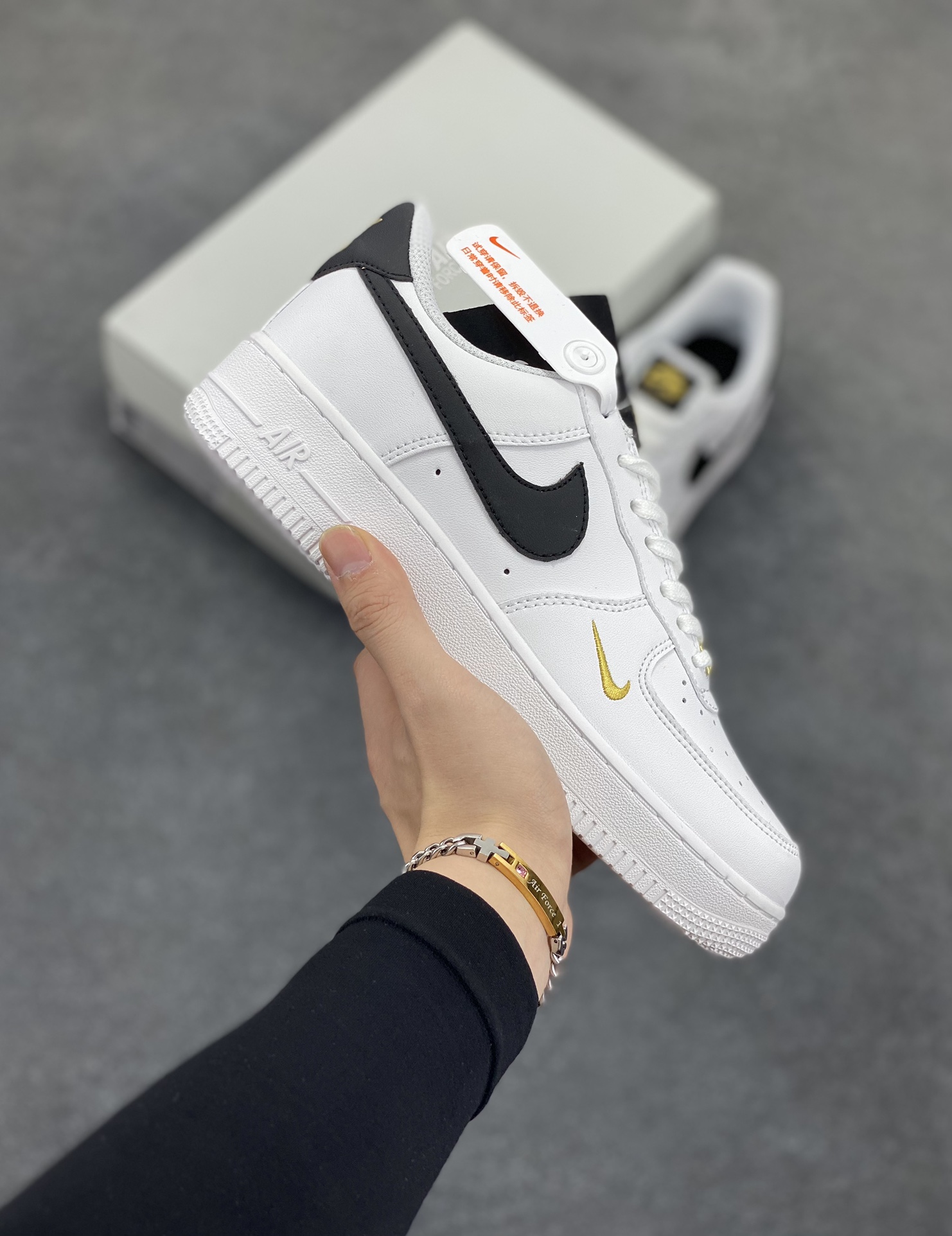 福利特价 Air Force 1 Nike Low 白黑小双勾 原楦头原纸板 打造纯正空军版型 专注外贸渠道 全掌内置蜂窝气垫 #原盒配件 原厂中底钢印、拉帮完美 货号:CZ0270-102 尺码:36 36.5 37.5 38 38.5 39 40 40.5 41 42 42.5 43 44 44.5 45-选品中心