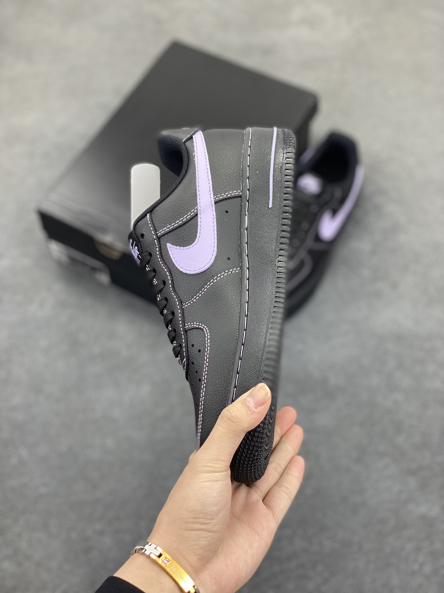 图片[3]-Nike Air Force 1 Low 蒂芙尼 原楦头原纸板 打造纯正空军版型 专注外贸渠道 全掌内置蜂窝气垫 原盒配件 原厂中底钢印、拉帮完美 货号：HQ2037-002 尺码：36 36.5 37.5 38 38.5 39 40 40.5 41 42 42.5 43 44 44.5 45-选品中心