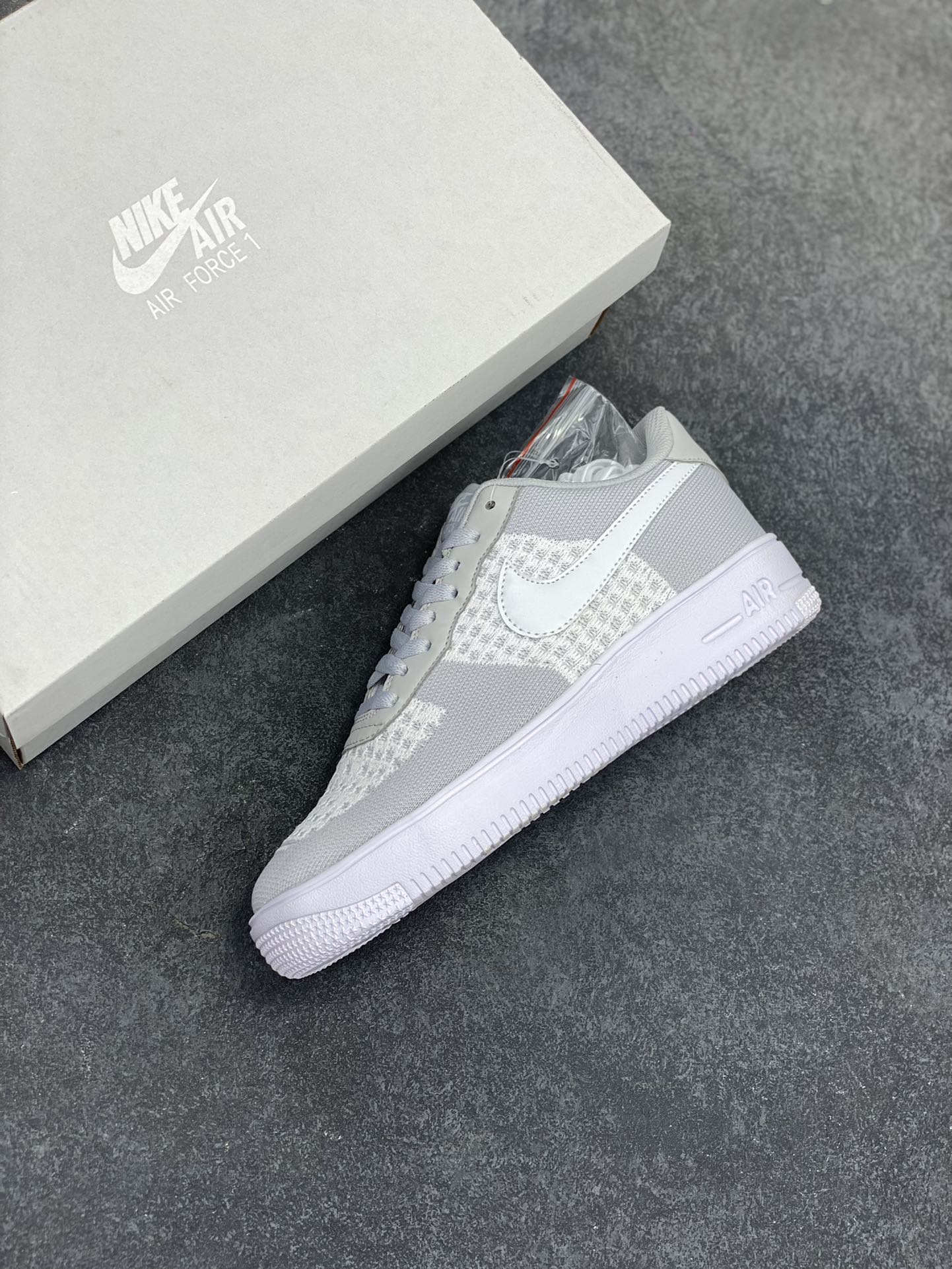 图片[7]-Nike Air Force 1 Low 飞织白灰 透气空军一号低帮休闲板鞋 原厂材料 原楦头原纸板 纯正空军版型 内置全掌气垫 货号：CI0051-500 尺码：36 36.5 37.5 38 38.5 39 40 40.5 41 42 42.5 43 44 44.5 45-选品中心