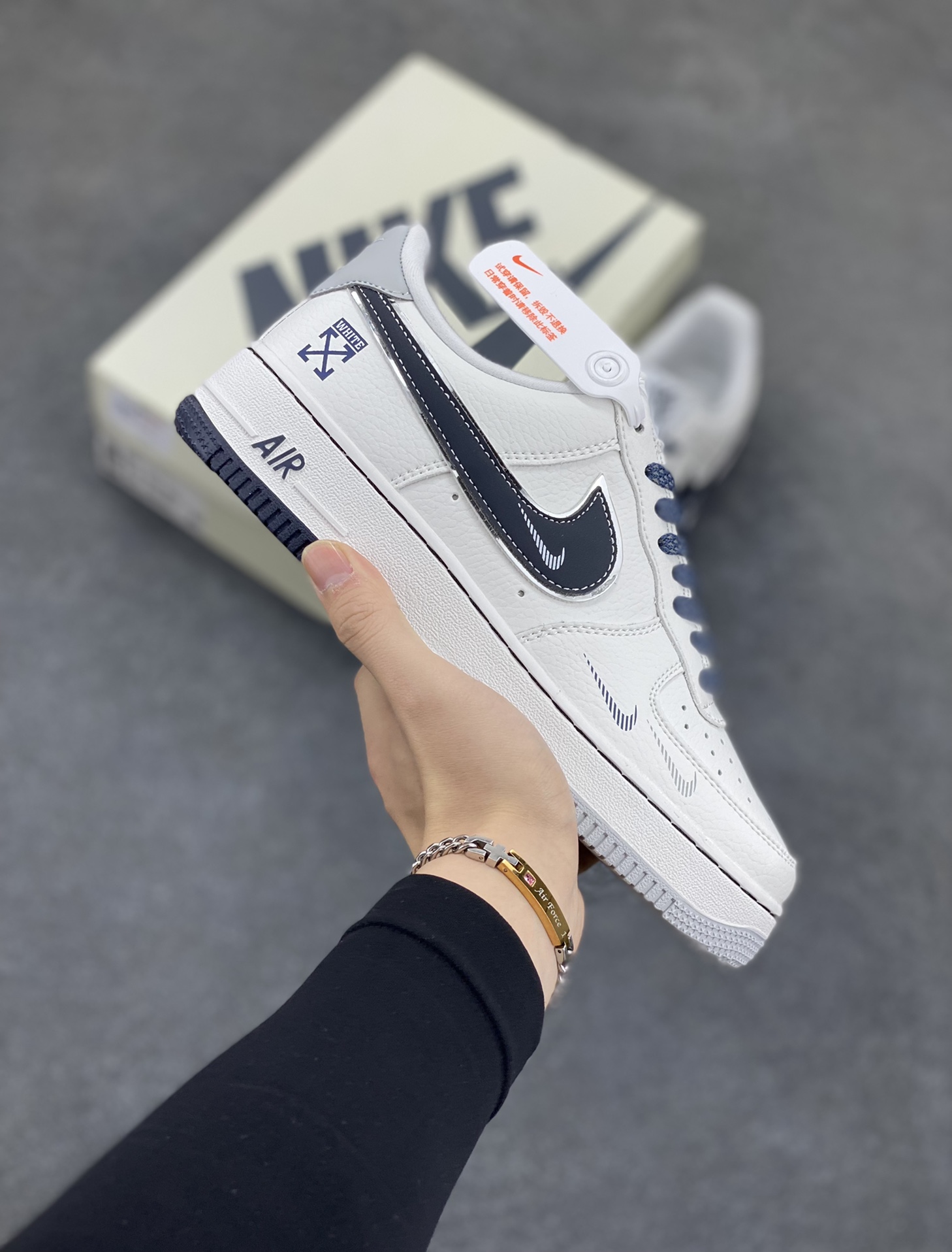 NIke Air Force 1 \’07 Low “OFF-WHITE联名”空军一号 低帮 运动鞋 休闲鞋 折边针车 工艺难度大 原楦头原纸板 原装鞋盒 定制五金配件 内置全掌气垫 原厂鞋底 货号:DQ6628-158 尺码:36 36.5 37.5 38 38.5 39 40 40.5 41 42 42.5 43 44 44.5 45-选品中心