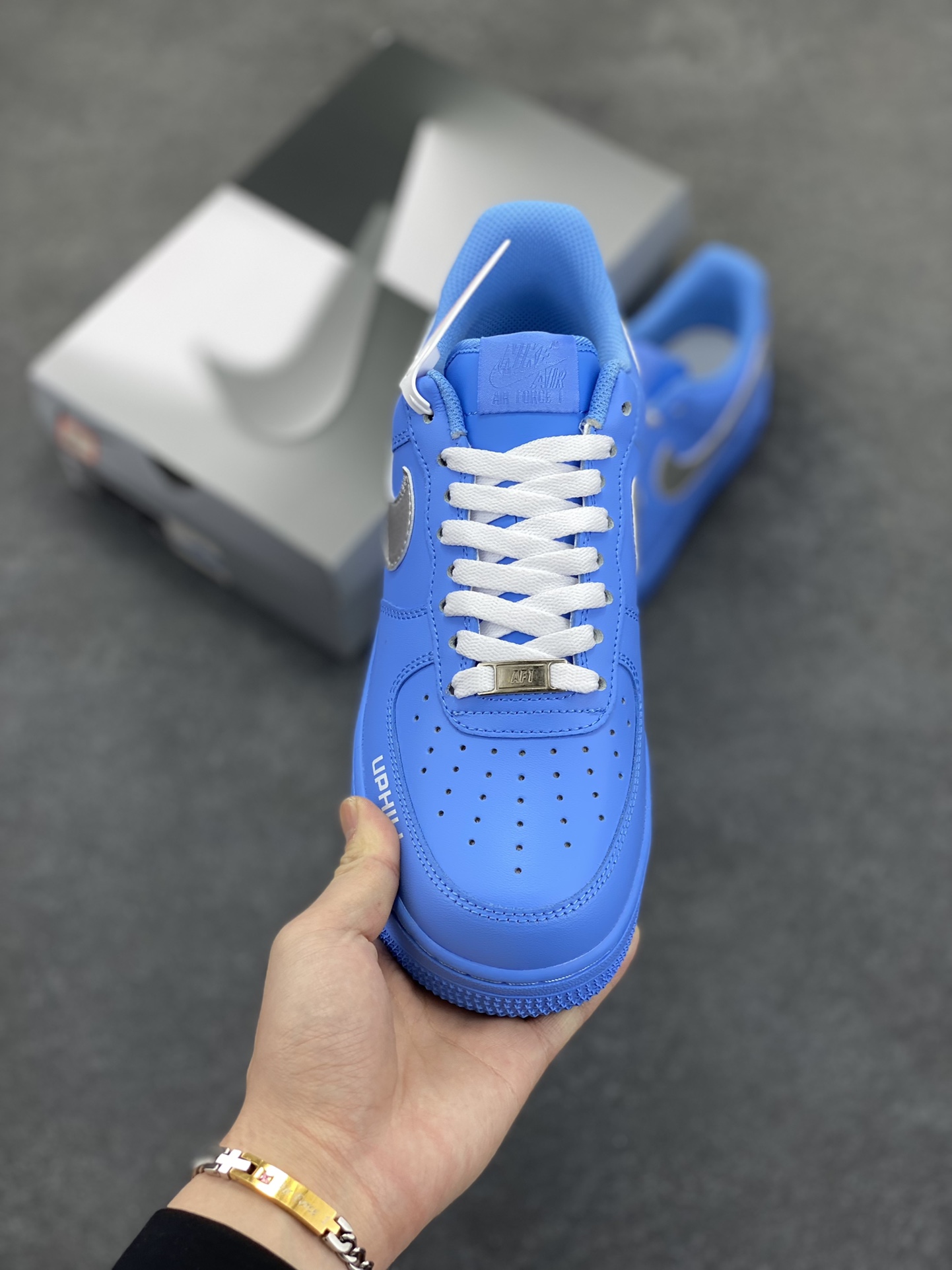 图片[2]-Nike Air Force 1 Low’07 冰岛蓝调 空军一号低帮休闲板鞋 定制皮料 定制鞋盒 配件齐全 原楦原纸板 纯正空军版型 内置全掌气垫 货号：ZH0316-070 尺码：36 36.5 37.5 38 38.5 39 40 40.5 41 42 42.5 43 44 44.5 45-选品中心