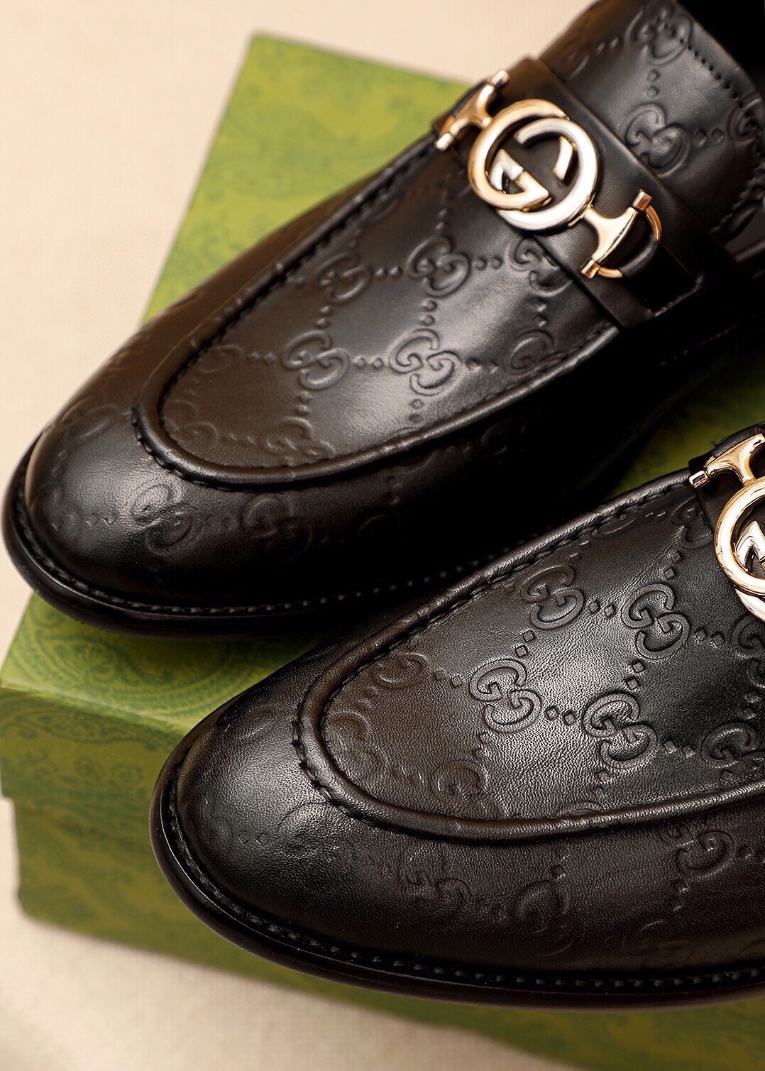 Gucci Men's Leather Loafers with Iconic GG Buckle - Sizes 39-44 Available 7 i1744862952 1422 5
