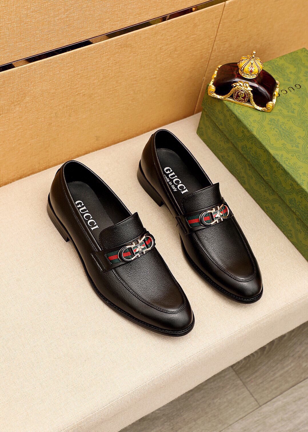 Gucci Men's Black Leather Loafers with Signature Hardware, Size 39-44 1 Gucci Men's Black Leather Loafers with Signature Hardware, Size 39-44