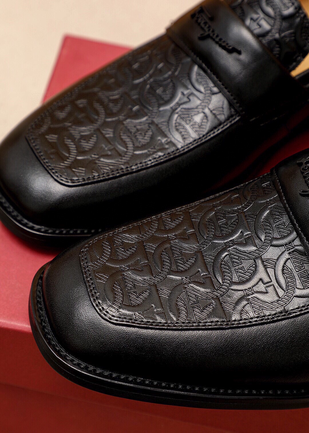 Salvatore Ferragamo Men's Leather Loafers with Embossed Gancini Pattern 8 i1744863072 9186 6