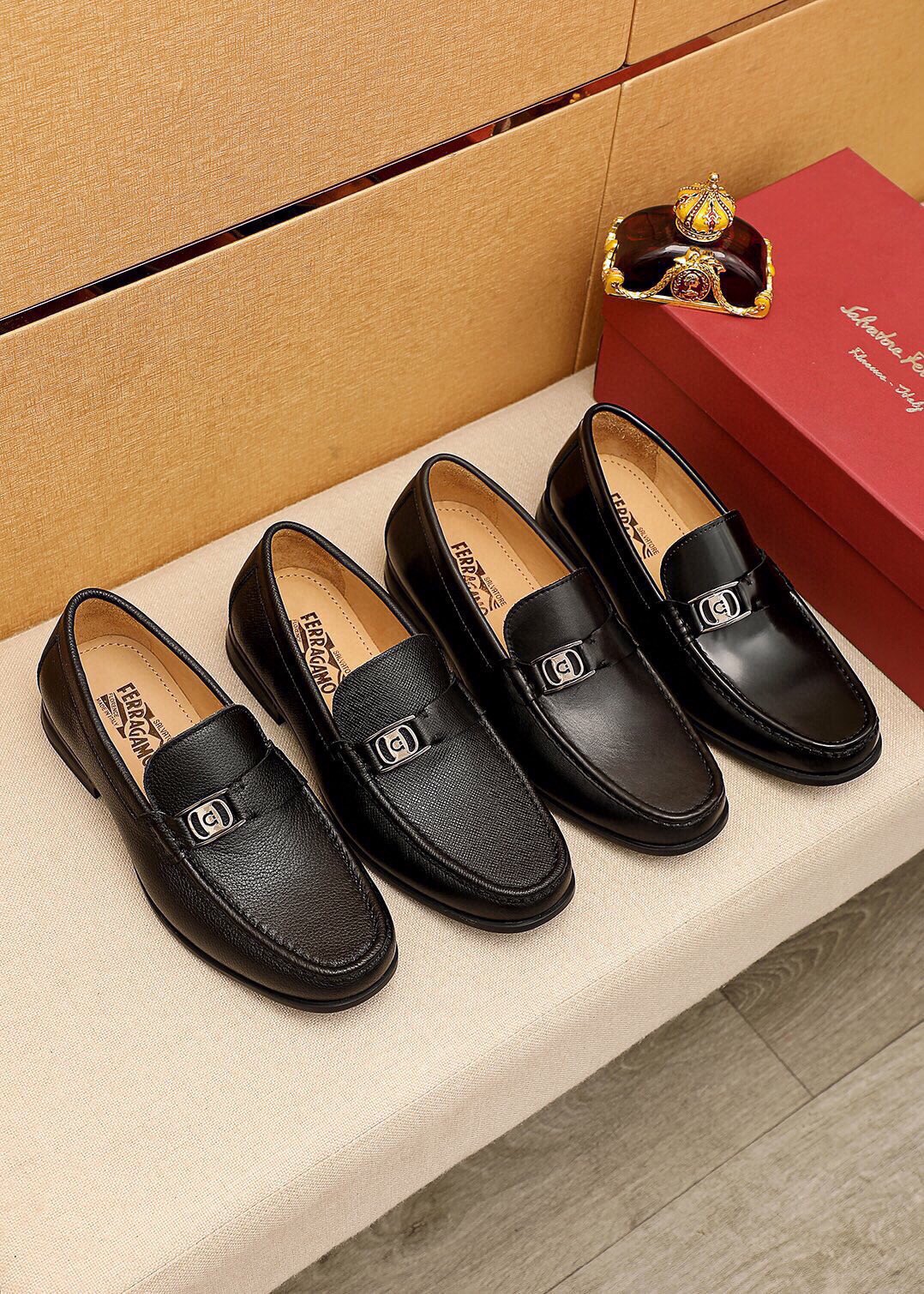 Salvatore Ferragamo Men's Leather Loafers with Metal Buckle Detail 6 i1744863257 4588 4