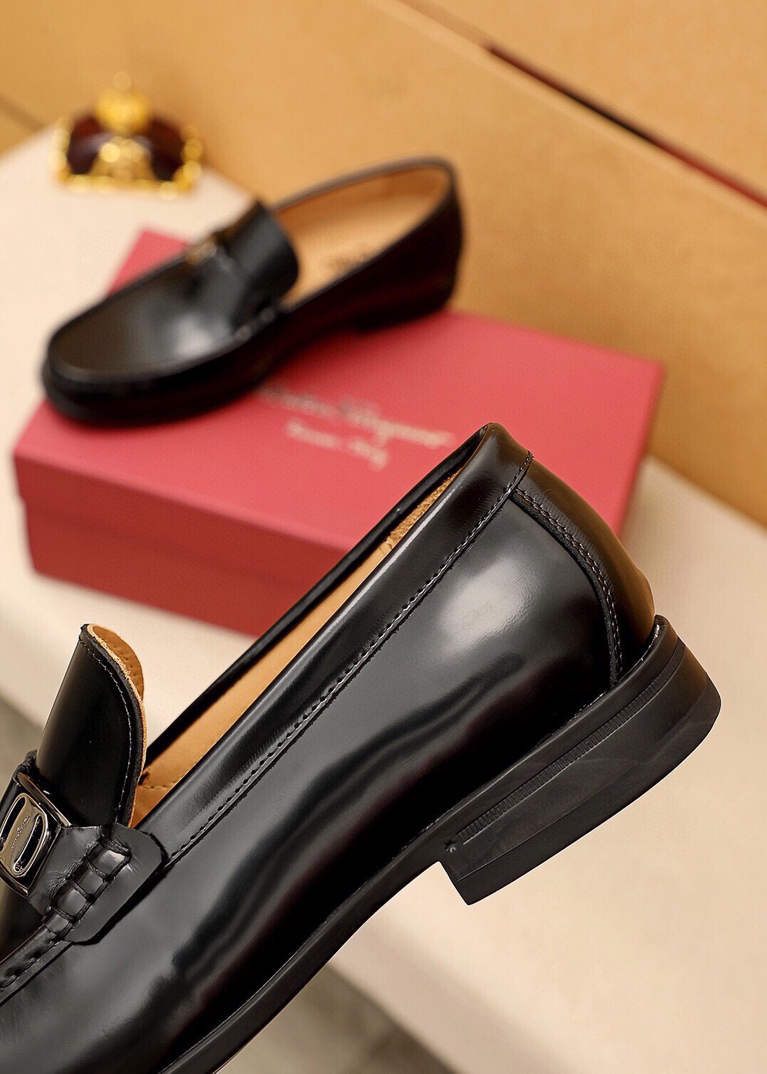 Salvatore Ferragamo Men's Black Leather Loafers with Metal Buckle 8 i1744863295 4017 6