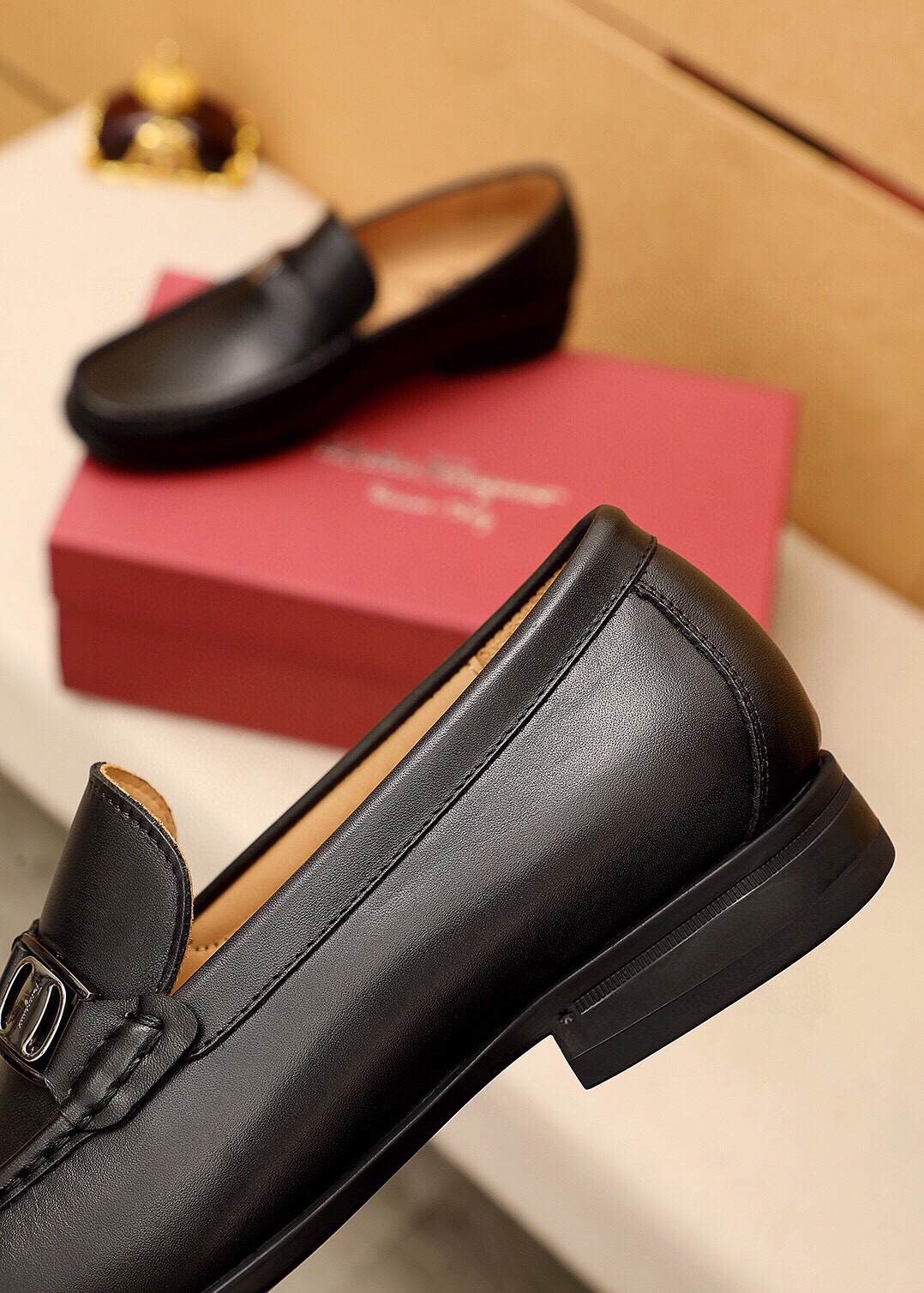 Ferragamo Men's Leather Loafers, Classic Buckle Detail, Sizes 38-44 8 i1744863341 1594 6