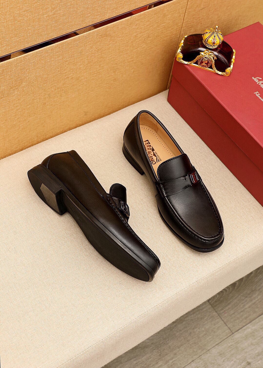 Ferragamo Men's Leather Loafers, Classic Buckle Detail, Sizes 38-44 4 i1744863341 4678 2