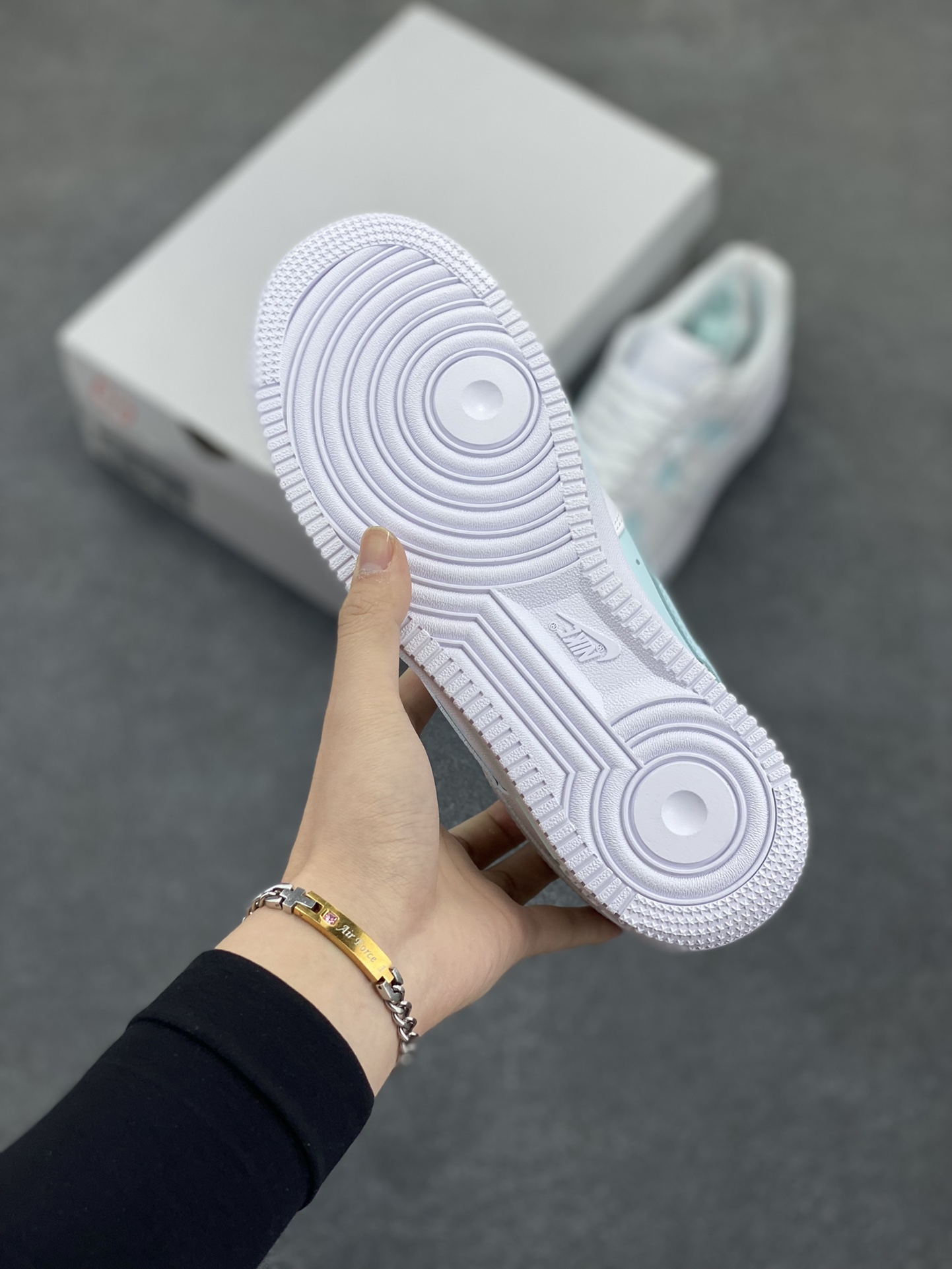 图片[5]-Nike Air Force 1 Low’07 A8系列 白天蓝 喷绘 空军一号低帮休闲板鞋 定制皮料 原厂3D打印 定制鞋盒 原楦原纸板 纯正空军版型 内置全掌气垫 货号：CW2288-111 尺码：36 36.5 37.5 38 38.5 39 40 40.5 41 42 42.5 43 44 44.5 45-选品中心