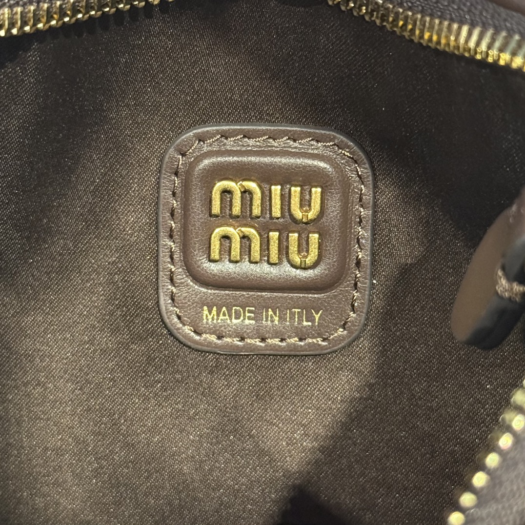 Miniatura 8