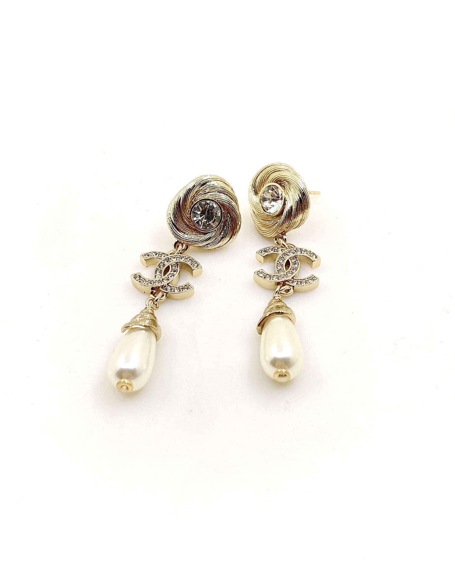 NO:111609,ch*nel latest light gold round diamond long earrings】Uncommon ZP brass material, jewelry quality, earrings19860909ch*nel 最新款浅金圆钻长耳环】一致ZP黄铜材质,饰品精品,earrings,Jewelry