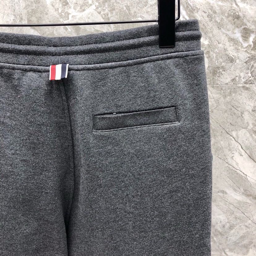 🔥THOM BROWNE 汤姆布朗 TB\n基本款色织卫裤休闲裤  \n\n码数：00-6 颜色：7色\