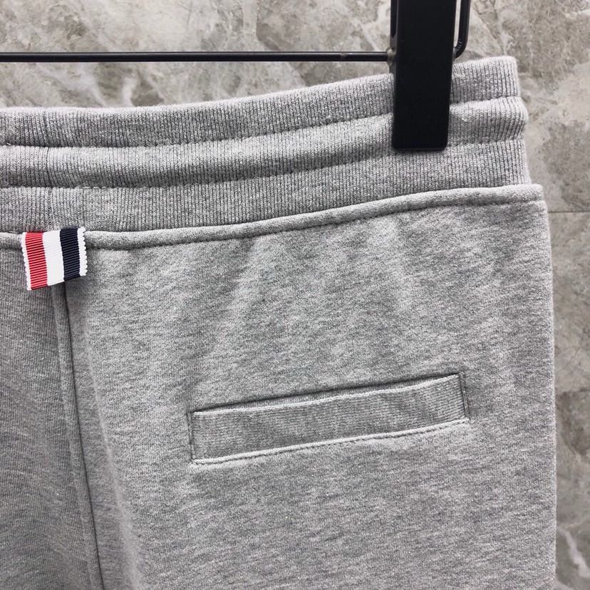 🔥THOM BROWNE 汤姆布朗 TB\n基本款色织卫裤休闲裤  \n\n码数：00-6 颜色：7色\