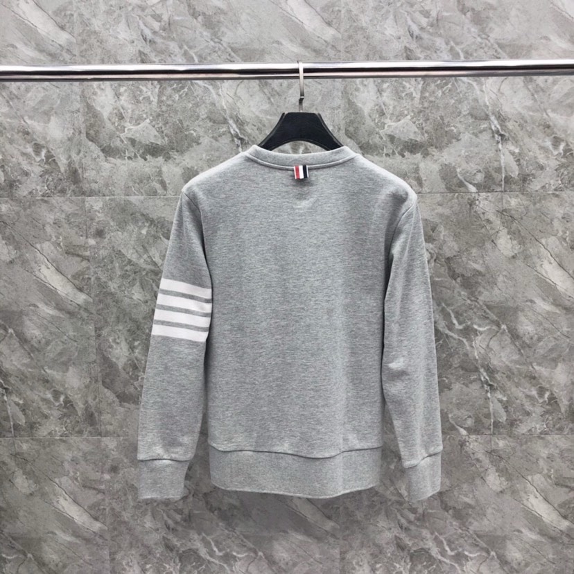 🔥THOM BROWNE 汤姆布朗 TB基本款圆领卫衣，男女同款情侣款\n\n码数：00-6  颜色：6