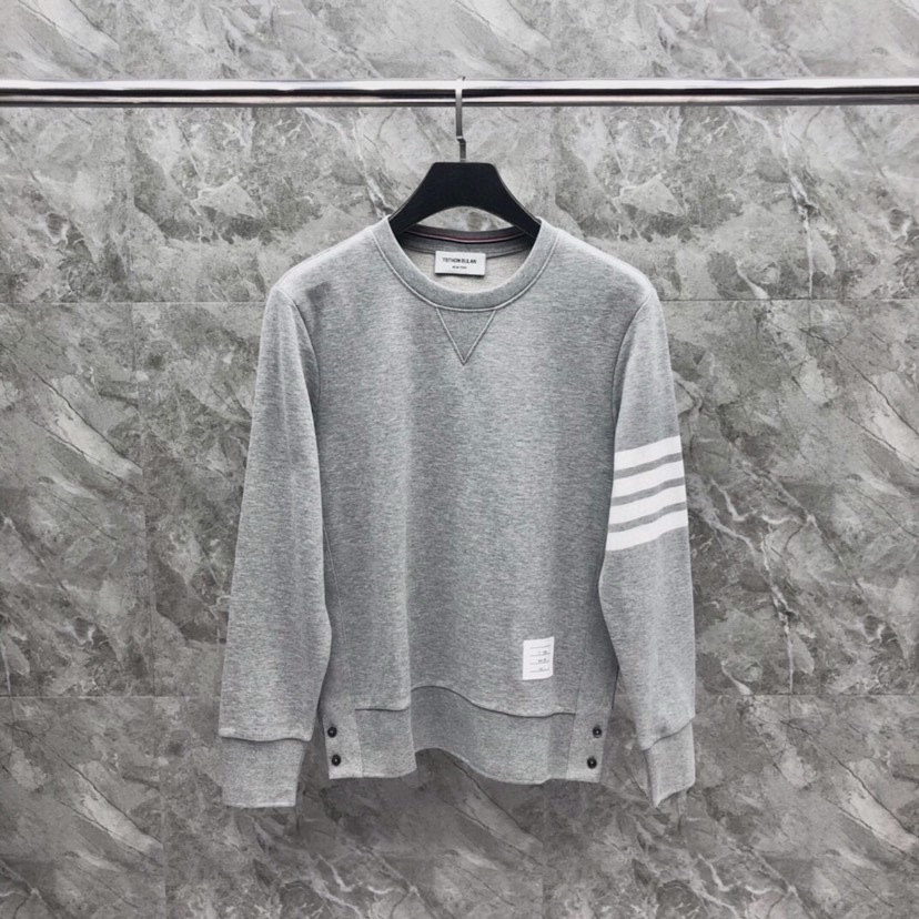 🔥THOM BROWNE 汤姆布朗 TB基本款圆领卫衣，男女同款情侣款\n\n码数：00-6  颜色：6
