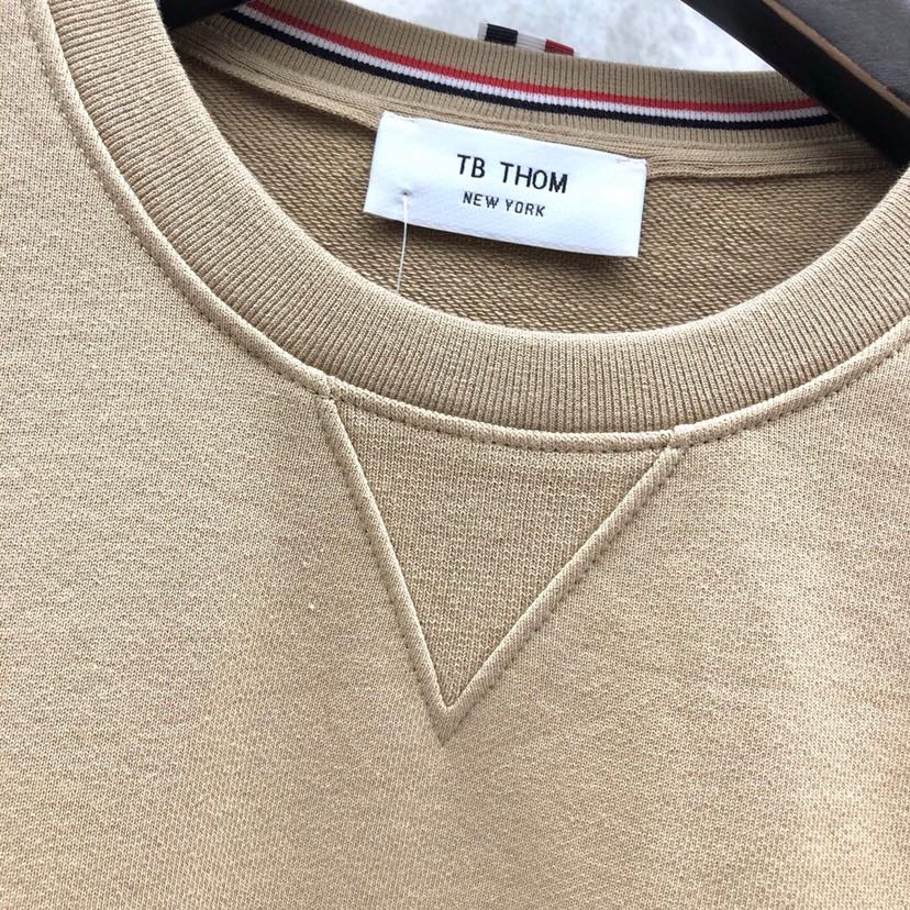 🔥THOM BROWNE 汤姆布朗 TB基本款圆领卫衣，男女同款情侣款 可配套装\n\n码数：00-6 