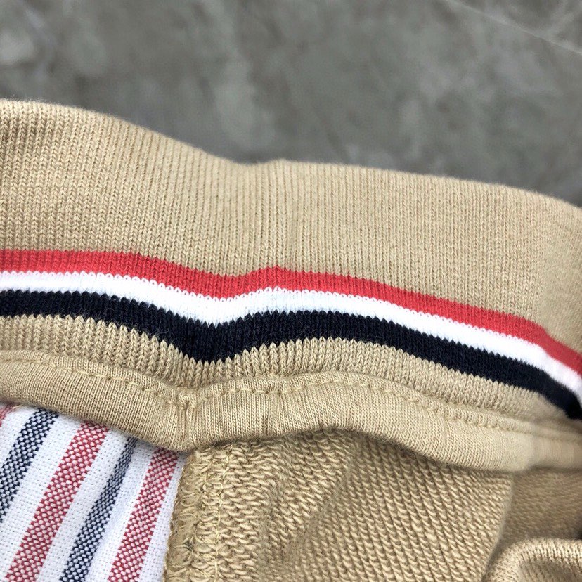 🔥THOM BROWNE 汤姆布朗 TB\n基本款色织卫裤休闲裤  可配套装\n\n码数：00-6 \n