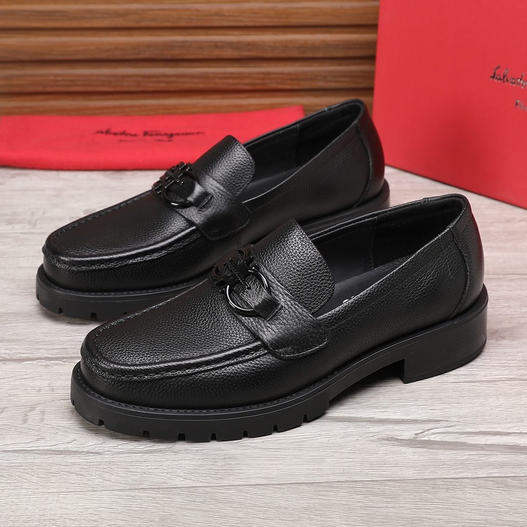 Ferragamo Men's Black Leather Loafers with Buckle - Sizes 38-44 EU 4 i1744944335 679 2