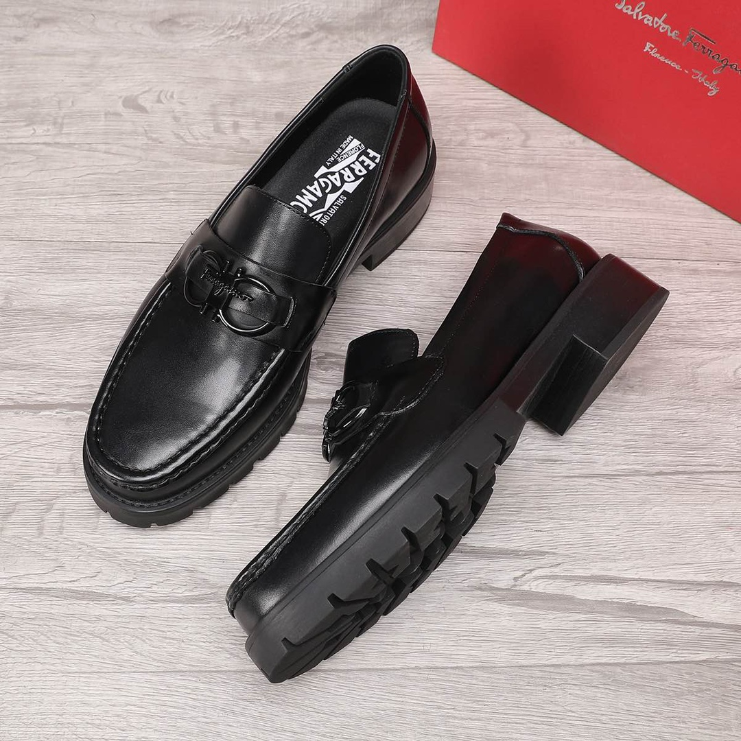 Salvatore Ferragamo Men's Black Leather Loafers with Metal Buckle 3 i1744944596 5237 1