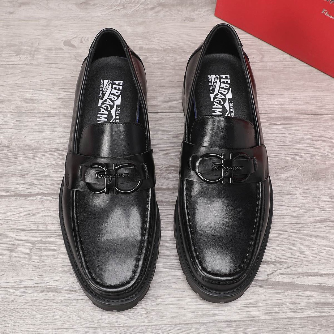 Salvatore Ferragamo Men's Black Leather Loafers with Metal Buckle 6 i1744944596 7910 4