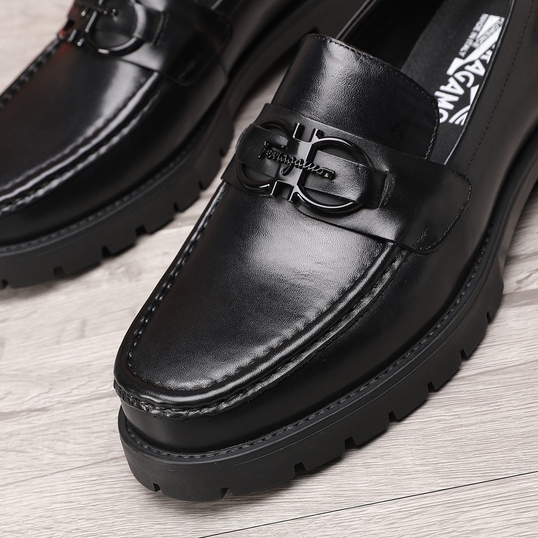 Salvatore Ferragamo Men's Black Leather Loafers with Metal Buckle 8 i1744944596 9802 6
