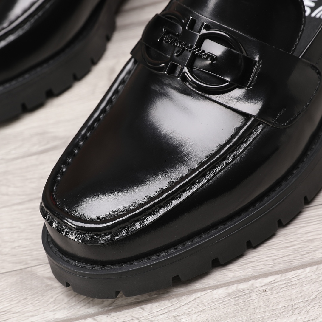 Salvatore Ferragamo Men's Black Leather Loafers with Signature Buckle 8 i1744944776 8462 6